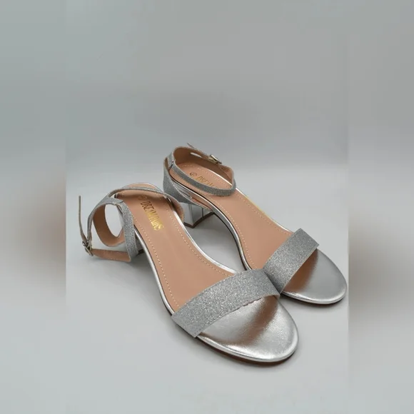 Elegant Silver Women's Sandals - Picture 2 of 4